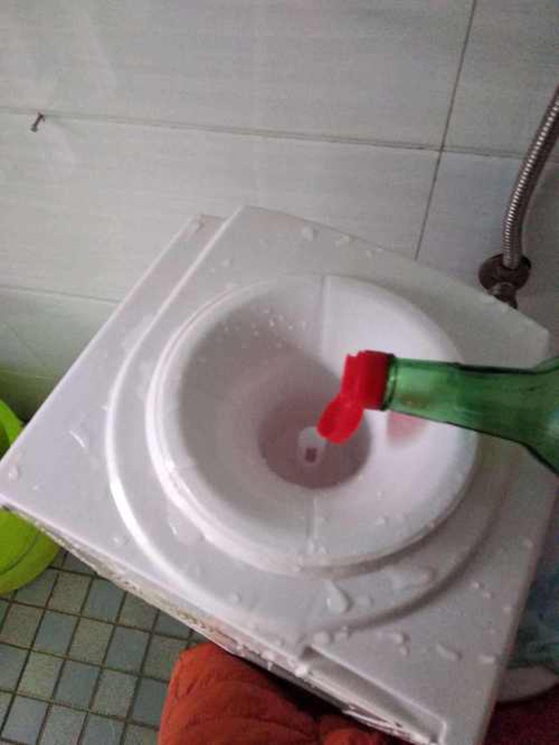 揭秘桶装水行业的服务真谛：电话沟通的重要性